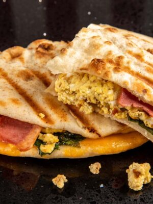 BREAKFAST SANDWICH